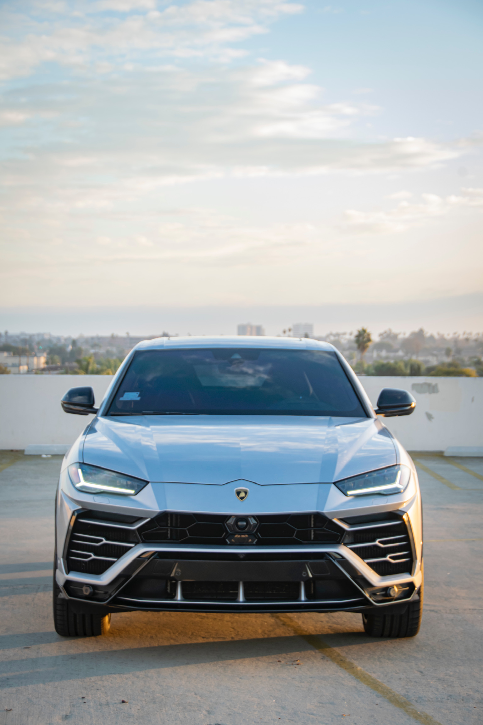 Rent 2022 Lamborghini Urus 